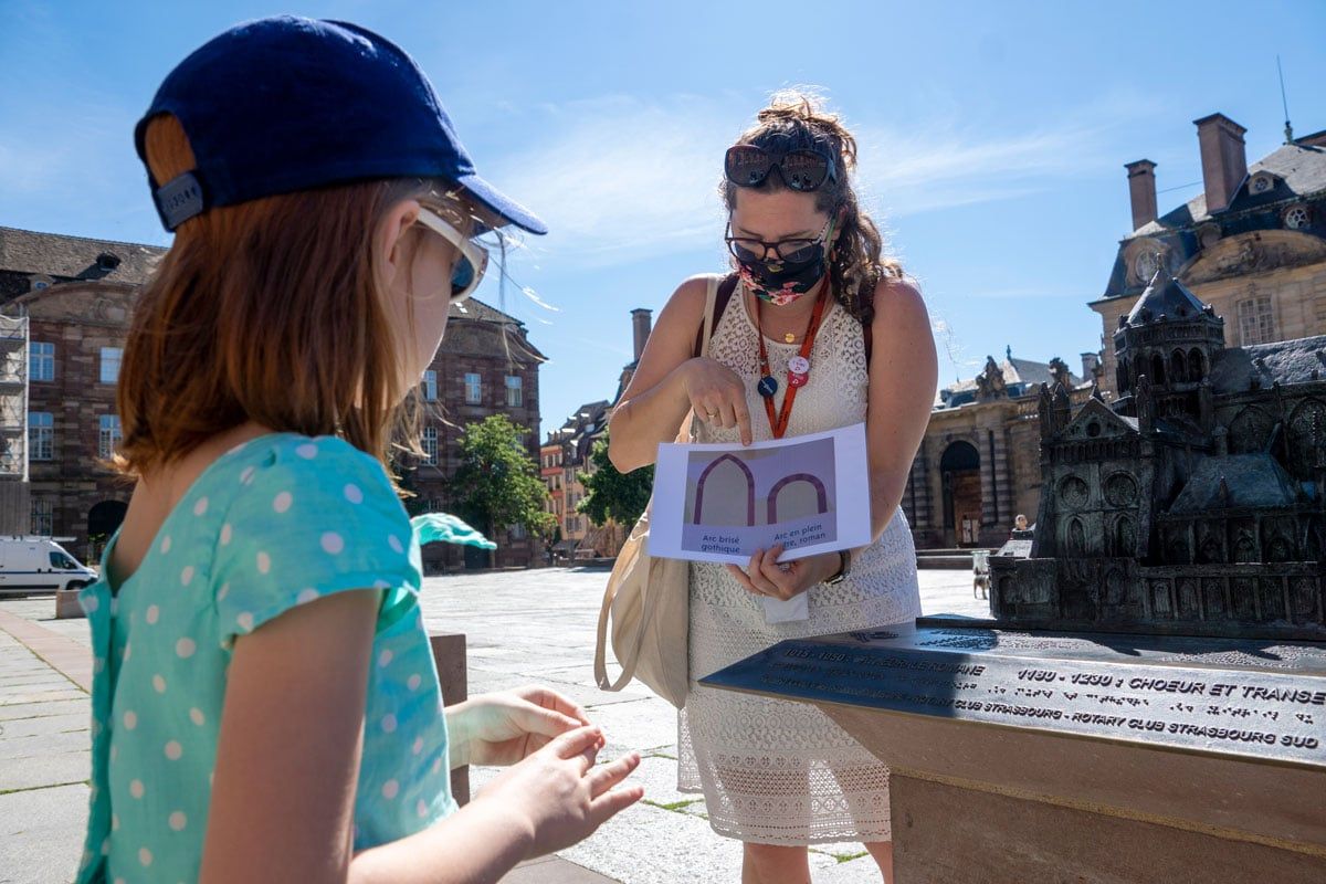 1-hour visit of Strasbourg around the cathedral with kids