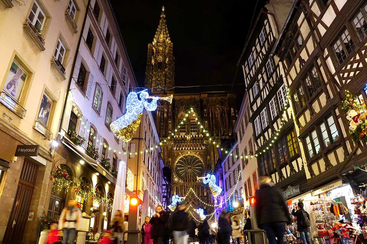 Christmas Market : The Best Time to Visit Strasbourg
