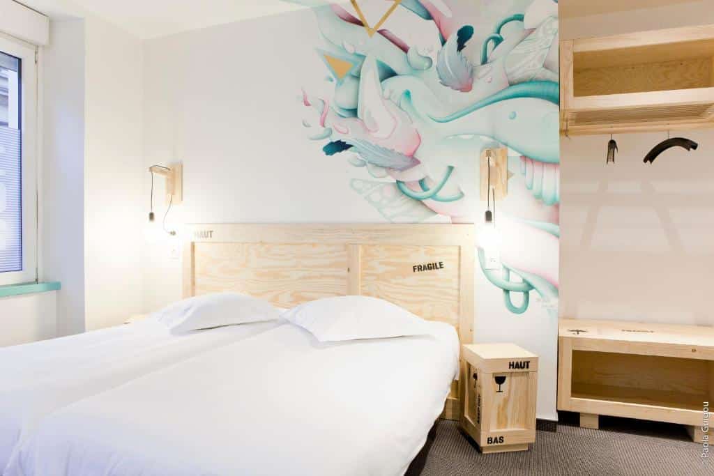 Street-art inspired hotel room in Strasbourg