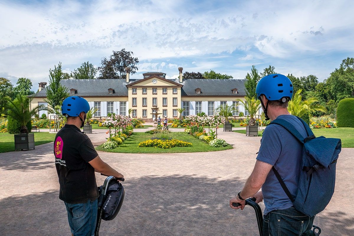 Segway on the Pavillon Joséphine built in stones